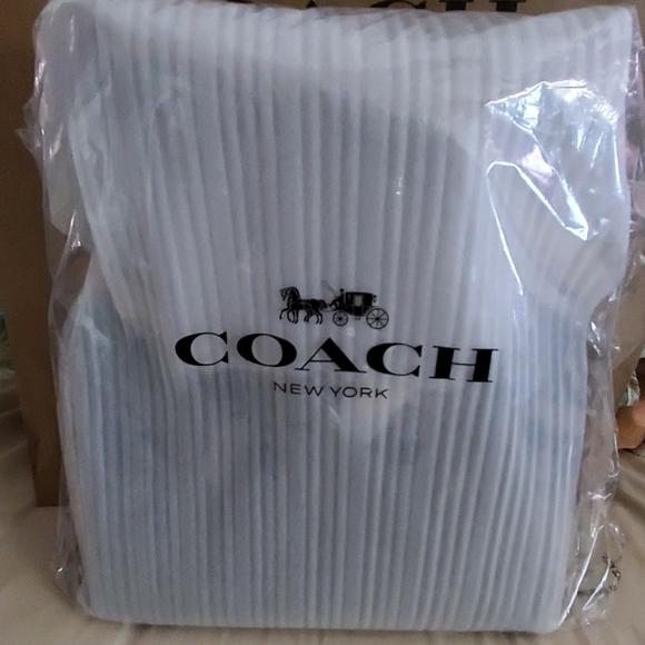 SOLD●COACH CARRYALL CROSSBODY SATCHEL - Picture 8 of 8